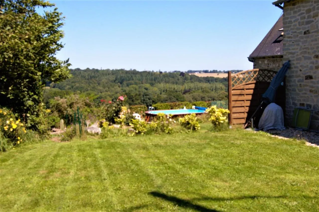 Coet Moru Gites Lavender Cottage Credin Holiday home